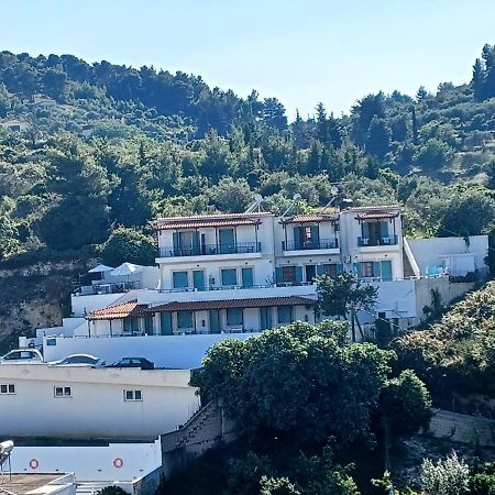 Pension Anna Patitiri  Bagian luar foto